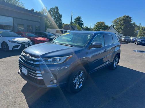 2017 Toyota Highlander Limited