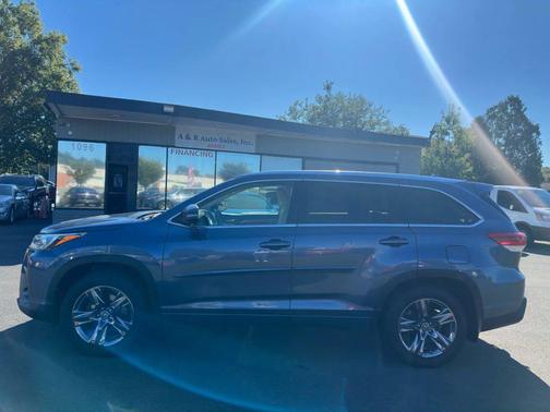 2017 Toyota Highlander Limited