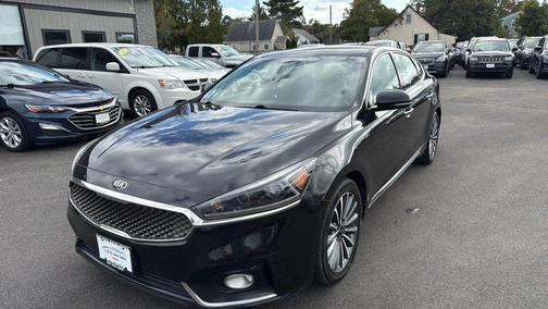 2017 Kia Cadenza Premium