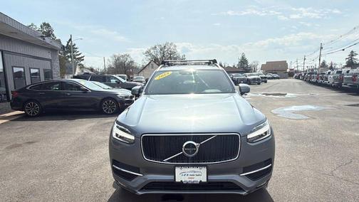 Gray 2018 Volvo XC90 T6 Momentum