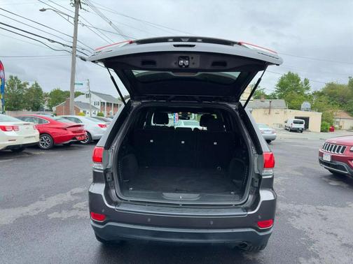 2018 Jeep Grand Cherokee Laredo E