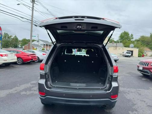 2018 Jeep Grand Cherokee Laredo E