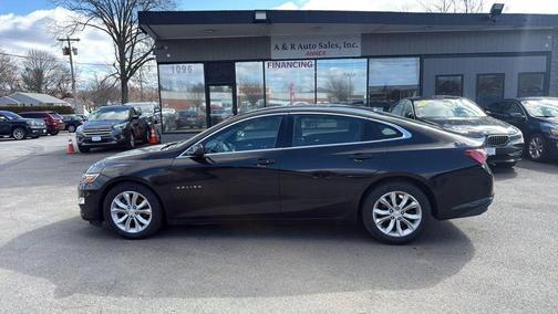 Mosaic Black Metallic 2019 Chevrolet Malibu LT