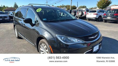 2017 Chrysler Pacifica Touring-L