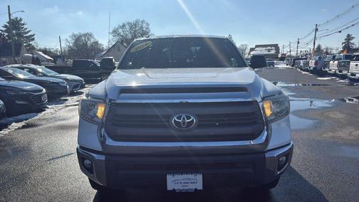 2014 Toyota Tundra SR5