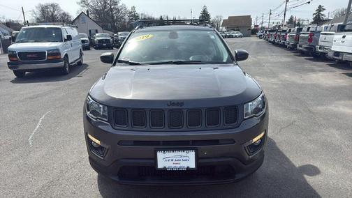 Granite Crystal Metallic Clearcoat 2019 Jeep Compass Latitude