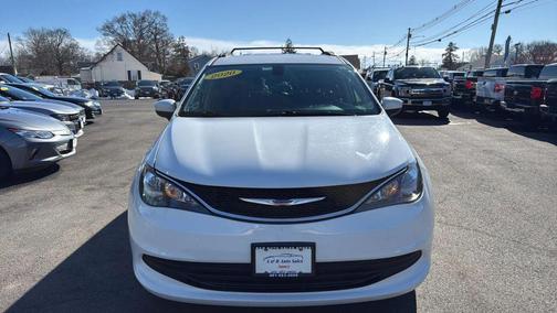 2020 Chrysler Voyager LXI