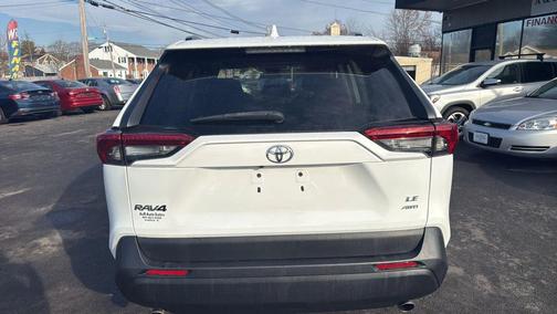 2019 Toyota RAV4 LE