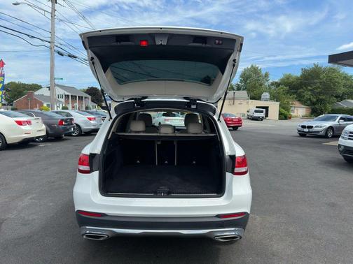 2017 Mercedes-Benz GLC 300 4MATIC