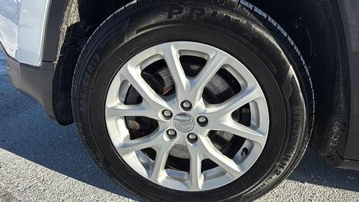 2014 Jeep Cherokee Sport