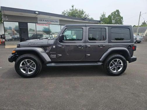 2018 Jeep Wrangler Unlimited Sahara