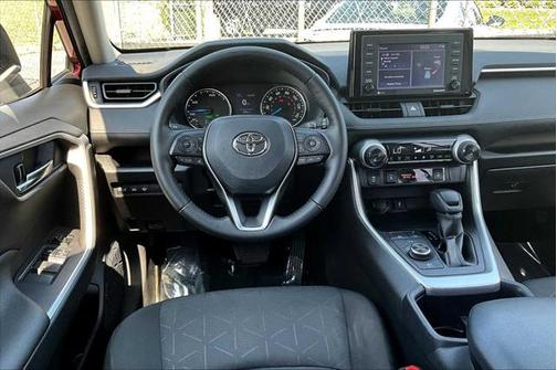 2022 Toyota RAV4 Hybrid XLE
