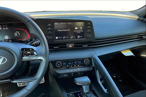 2025 Hyundai ELANTRA Sport