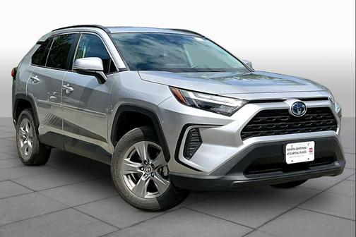 Silver Sky Metallic 2022 Toyota RAV4 Hybrid XLE