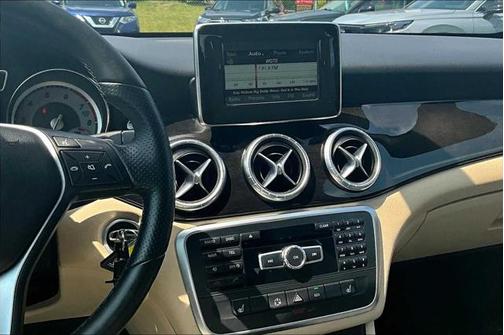 2014 Mercedes-Benz CLA-Class Base