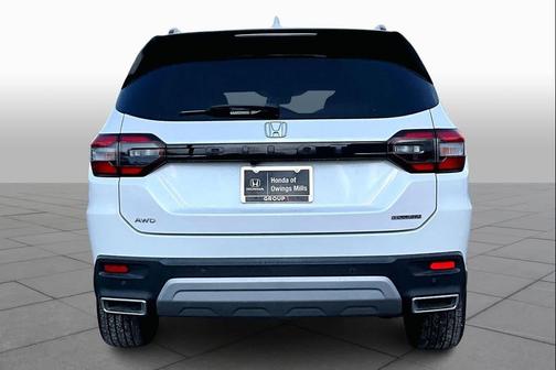 2023 Honda Pilot Touring 8-Passenger