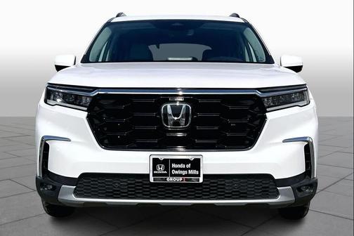 2023 Honda Pilot Touring 8-Passenger