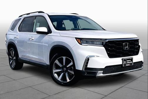 2023 Honda Pilot Touring 8-Passenger