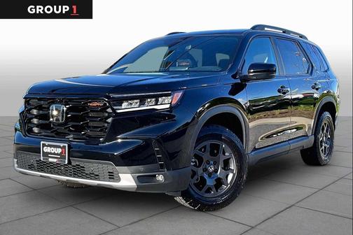 Crystal Black Pearl 2025 Honda Pilot TrailSport