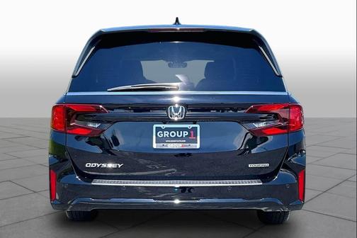 Crystal Black Pearl 2025 Honda Odyssey Touring