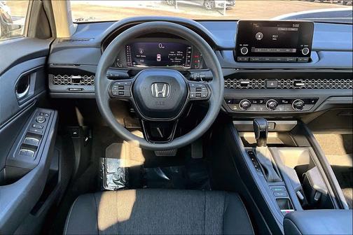 Meteorite Gray Metallic 2025 Honda Accord SE