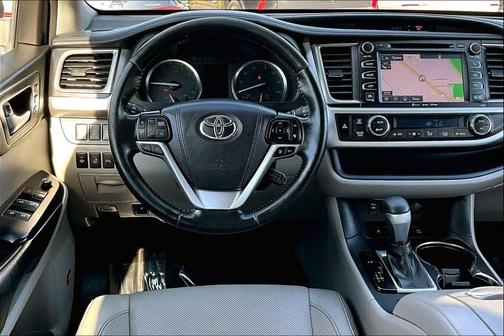 2017 Toyota Highlander Limited Platinum