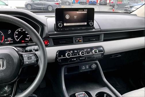 2023 Honda Pilot AWD LX