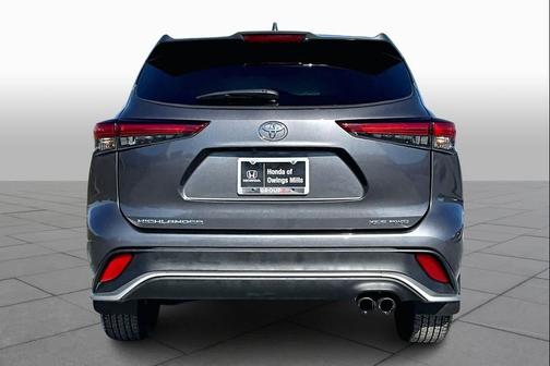 2022 Toyota Highlander XSE