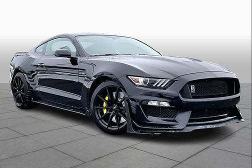 2017 Ford Shelby GT350R Base