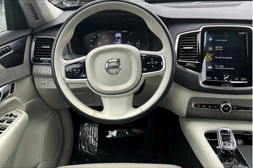 2022 Volvo XC90 Recharge Plug-In Hybrid T8 Inscription 6 Passenger