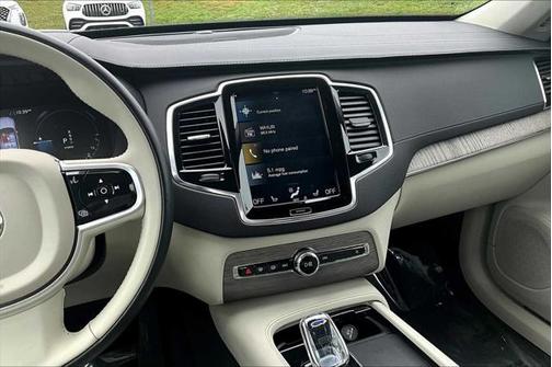 2022 Volvo XC90 Recharge Plug-In Hybrid T8 Inscription 6 Passenger