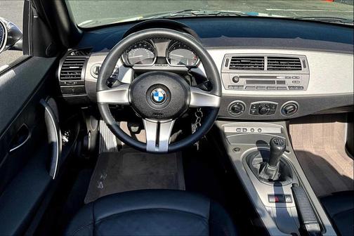 2003 BMW Z4 2.5i Roadster