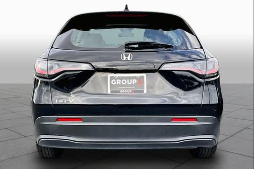 Crystal Black Pearl 2024 Honda HR-V LX