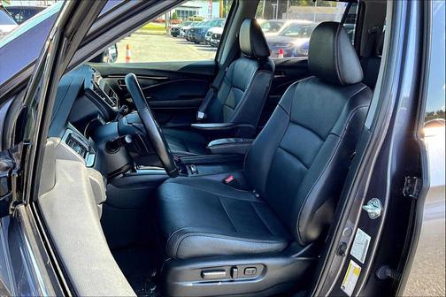 2021 Honda Pilot Touring 8-Passenger