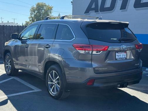 2017 Toyota Highlander XLE