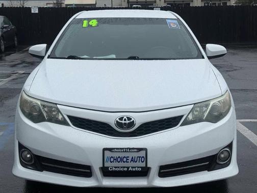 2014 Toyota Camry SE
