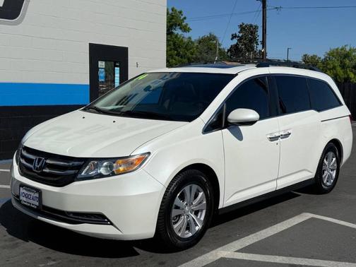 White Diamond Pearl 2014 Honda Odyssey EX-L