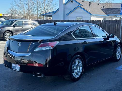 2011 Acura TL Technology