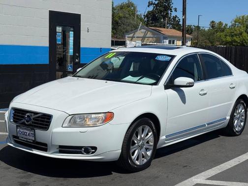 Ice White 2011 Volvo S80 3.2