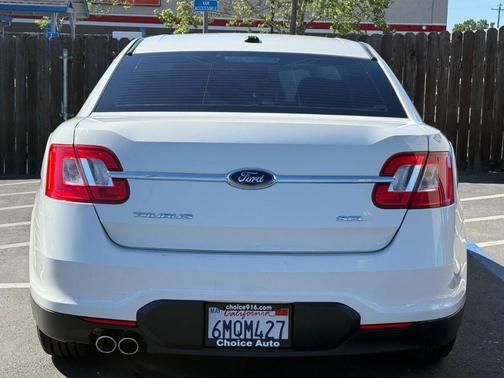 White 2010 Ford Taurus SEL