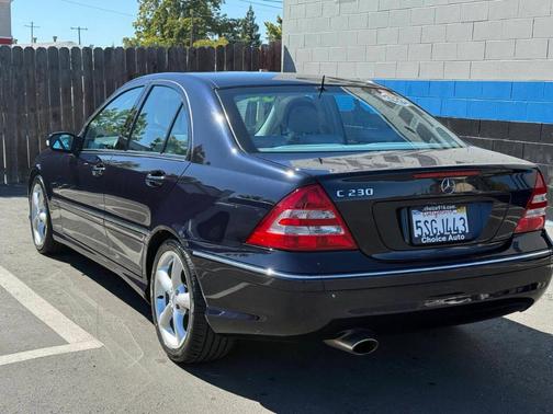 2006 Mercedes-Benz C-Class 