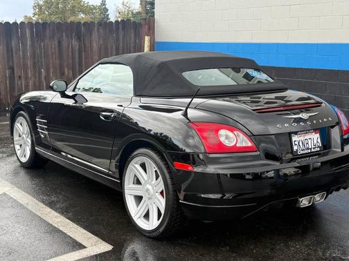 2005 Chrysler Crossfire Base