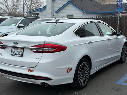 2017 Ford Fusion Energi SE Luxury