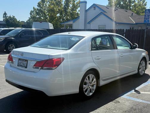2011 Toyota Avalon Base