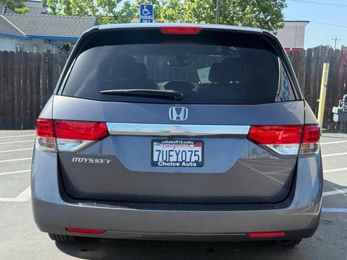 Gray 2016 Honda Odyssey EX-L
