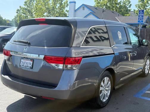 Gray 2016 Honda Odyssey EX-L