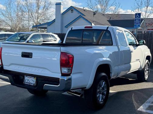 2016 Toyota Tacoma SR5