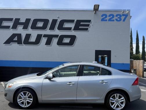 Electric Silver Metallic 2012 Volvo S60 T6