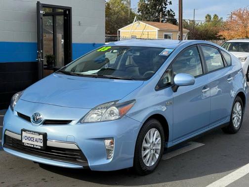 2013 Toyota Prius Plug-in Base