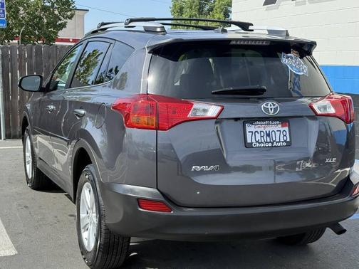 Magnetic Gray Metallic 2013 Toyota RAV4 XLE